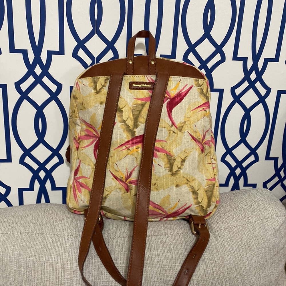 Tommy Bahama - Picture 3 of 5